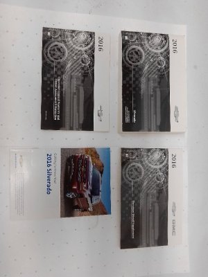 2016 GMC Sierra 2500 HD Owners Manual (Used OEM)