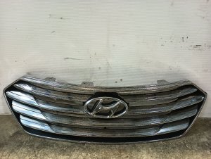 2013-2016 Hyundai Santa Fe Chrome Upper 4-Bar Chrome Grille (Used OEM)