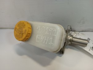 2019-2023 Subaru XV Crosstrek Brake Master Cylinder (Used OEM)