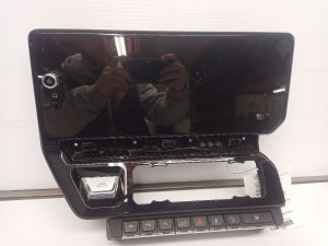 2024 Chevrolet Silverado 1500 13.4-Inch Infotainment Display and Control Panel (Used OEM)