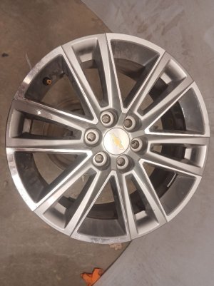 2022-2024 Chevrolet Traverse Silver 18x7.5 12-Spoke Silver Painted Alloy Wheel (Used OEM)