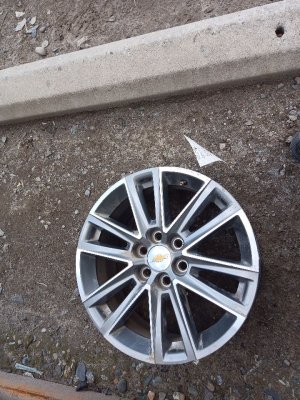 2022-2024 Chevrolet Traverse Silver 18x7.5 12-Spoke Silver Painted Alloy Wheel (Used OEM)