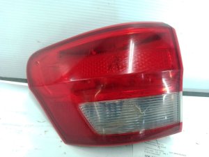 2011-2013 Jeep Grand Cherokee Quarter Panel Mounted Taillight Assembly - Left (Driver) (Used OEM)