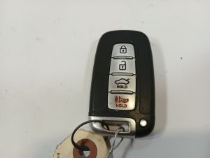2011-2014 Hyundai Azera Keyless Entry Transmitter (Used OEM)