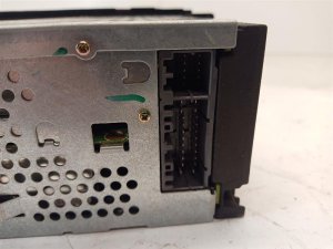 2004-2006 Dodge Stratus Audio System (Used OEM)
