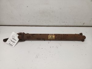 2007-2010 GMC Sierra Drive Shaft Assembly - Front (Used OEM)