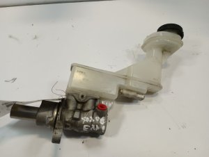 2014-2015 Nissan Rogue Select Brake Master Cylinder (Used OEM)
