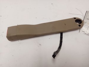 2003-2007 GMC Sierra 2500 Tan Seat Belt Buckle - Front, Right (Passenger) (Used OEM)