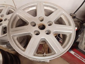 2007-2009 Chrysler Aspen Wheel (Used OEM)