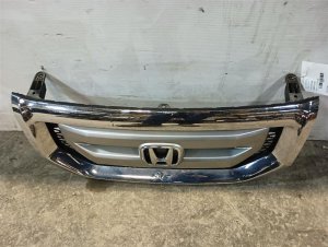 2009-2011 Honda Pilot Chrome Upper Grille Assembly (Used OEM)