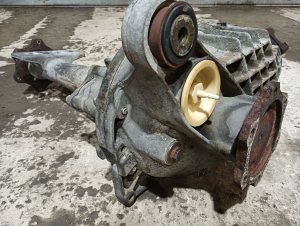 2002-2007 GMC Sierra Differential Carrier Assembly (Used OEM)