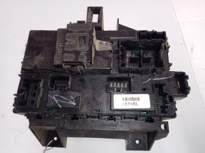 2011-2014 Ford Edge Body Control Module Fuse Panel Assembly (Used OEM)