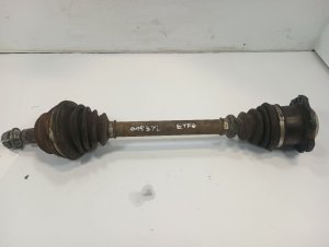1999-2002 Volkswagen Beetle Front Drive Axle Shaft - Left (Driver) (Used OEM)