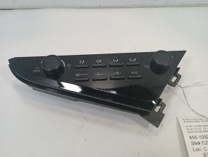 2018-2024 Toyota Camry Dashboard Climate Control Module with Bezel (Used OEM)