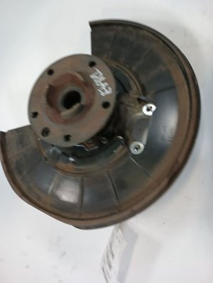2011-2017 Volkswagen Touareg Black Suspension Knuckle - Rear, Left (Driver) (Used OEM)