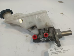 2016-2021 Hyundai Tucson Brake Master Cylinder with Reservoir (Used OEM)