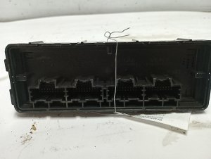 2017-2019 GMC Sierra 2500 HD Body Control Module (Used OEM)