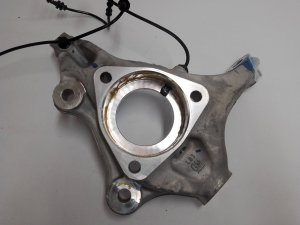 2018-2020 Buick Regal Front Steering Knuckle - Left (Driver) (Used OEM)