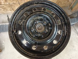 1994-1995 Ford Taurus Black 15x6 12-Hole Steel Wheel (Used OEM)