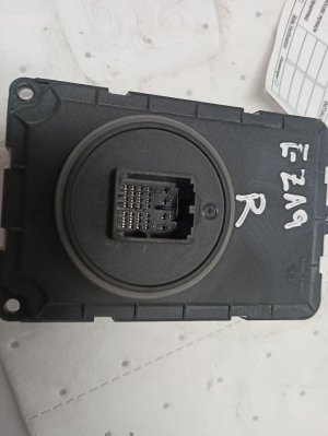 2024 GMC Sierra 1500 LED Headlamp Control Module - Right (Passenger) (Used OEM)