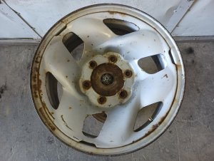 2001-2004 Toyota Tacoma Silver Silver Steel Wheel (Used OEM)