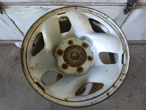 2001-2004 Toyota Tacoma Silver Silver Steel Wheel (Used OEM)