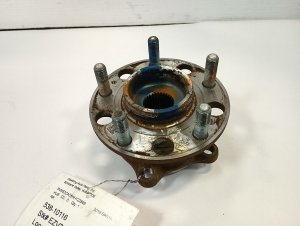 2019-2020 Hyundai Santa Fe Rear Wheel Hub and Bearing Assembly (Used OEM)