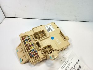 2019-2020 Hyundai Santa Fe Fuse Box (Used OEM)