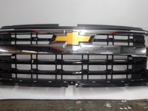 2022-2026 Chevrolet Silverado 1500 Black Front Upper Grille (Used OEM)