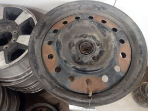 2002-2006 Nissan Altima 16x6.5 15-Hole Steel Wheel (Used OEM)