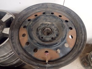 2002-2006 Nissan Altima 16x6.5 15-Hole Steel Wheel (Used OEM)