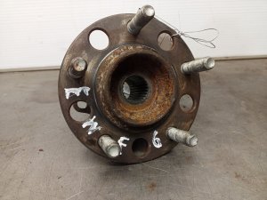 2007-2017 Jeep Patriot Rear Wheel Hub Assembly (Used OEM)