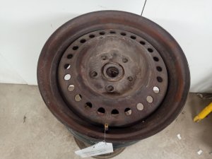 1996-2000 Plymouth Voyager Wheel (Used OEM)