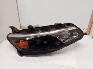 2016-2018 Chevrolet Malibu Headlight Assembly - Right (Passenger) (Used OEM)