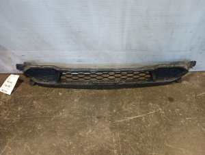 2018-2021 Hyundai Kona Black Lower Bumper Grille (Used OEM)