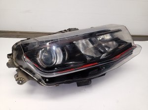 2016-2018 Chevrolet Camaro Halogen Headlight Assembly - Right (Passenger) (Used OEM)