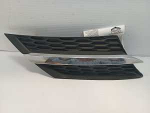 2013-2015 Toyota RAV4 Black Grille - Right (Passenger) (Used OEM)