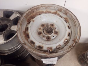 1976-1995 Chevrolet G10 Silver 15x6.5 5-Lug Silver Steel Rally Wheel (Used OEM)