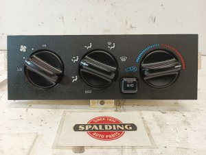 1993-1996 Jeep Grand Cherokee Manual Temperature Control Module (Used OEM)