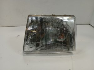 1997-2000 Toyota Tacoma Headlight Assembly - Left (Driver) (Used OEM)