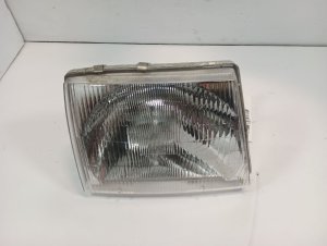1997-2000 Toyota Tacoma Halogen Headlight Assembly - Right (Passenger) (Used OEM)