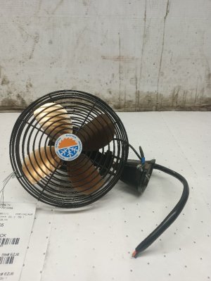 2005-2008 Dodge Magnum 7-Blade Cooling Fan Assembly (Used OEM)