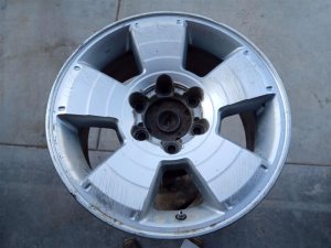 2005-2015 Toyota Tacoma 5-Spoke Machined Silver Alloy Wheel (Used OEM)