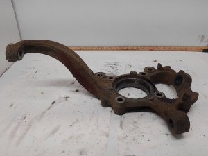 2010-2015 Lincoln Navigator Front Steering Knuckle - Right (Passenger) (Used OEM)