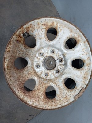2007 Chevrolet Silverado 1500 Classic Silver 17x7.5 8-Hole Steel Wheel (Used OEM)