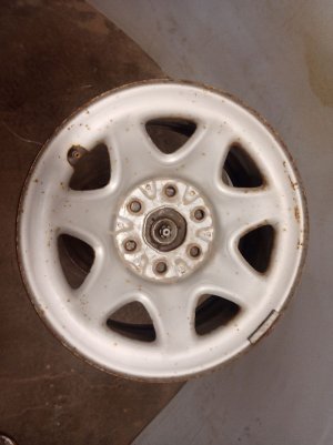 2015-2020 GMC Yukon Silver 17x8 7-Spoke Steel Wheel (Used OEM)