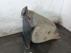 1995-2019 Kenworth T800 Windshield Washer Fluid Reservoir Assembly (Used OEM)