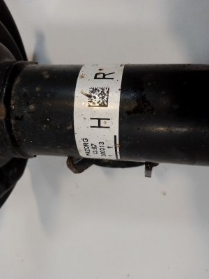 2017-2020 Subaru Impreza Suspension Strut - Right (Passenger) (Used OEM)