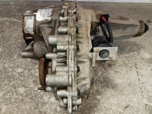 2006 Ford Expedition Model BW4416 Torque-on-Demand Transfer Case Assembly (Used OEM)