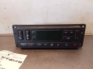 2005-2006 Ford Expedition Black Automatic Temperature Control Module (Used OEM)